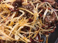 铁板煎烤牛肉-撒拉花儿·新疆菜·清真(太阳宫店)