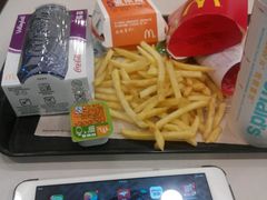 -麦当劳(轻轨曹杨路店)