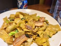 -黄泥岗·地道湖北菜(奥特莱斯店)