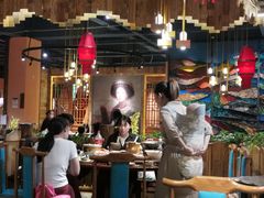 大堂-老滇山寨•云南特色菜•地方菜•民族风情歌舞表演(金碧店)