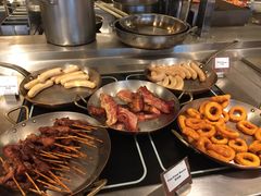 -圣丰索菲特·2 On 988 Café 自助餐厅