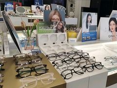 -三目眼镜·蔡司视觉合作店(青浦宝龙店)