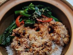 鱿鱼肉饼煲仔饭-西关明记肠粉(荔枝湾店)