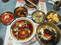 -草家酱蟹炭火烤肉店(珲春南路二店)