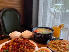 -酤居湖景音乐餐吧(安宁店)
