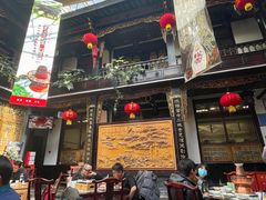 -蔼若春.传承三十年云南菜(金碧公园店)