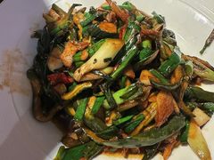 -魏铭鱼头捞饭(晋阳路店)