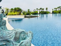 -上海滴水湖皇冠假日酒店