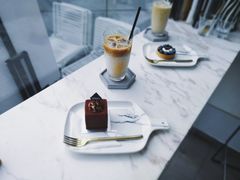 -UNI UNI(环亚凯瑟琳店)