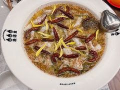老坛酸菜鲈鱼-渔语鱼新川菜Bistro(万象天地店)