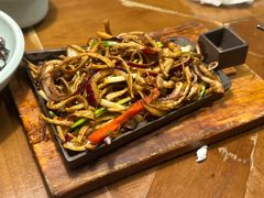 -雀舞云南菜(天津天河城购物中心店)