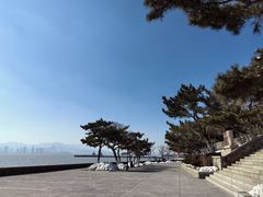-蚝堡海鲜·威海菜·海肠捞饭·烧烤·亚洲吃蚝公司(幸福门店)
