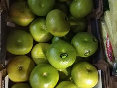 -上海龙吴水胜海发市场