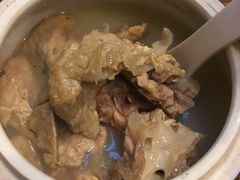 杏仁猪肺汤-黄祥华养生堂·炖汤·营养蒸饭(岭南天地店)