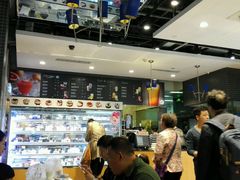 -巴黎贝甜(大宁国际商业广场店)