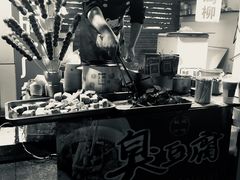 -吴山路夜市