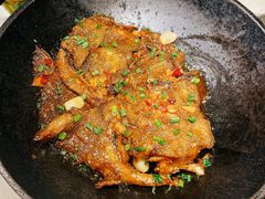 锅烧深海碟鱼头-大份-开海·红岛海鲜虾水饺(石老人店)