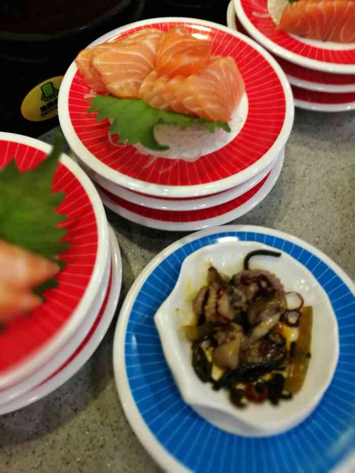 池田回转寿司(北京荟聚中心店)-"总体来说还可以~实惠~但是种类不如