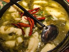 葱哥酸菜鱼-酒肆浅葱•烧烤•龙虾•排档(卓悦intown店)