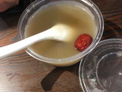 -爆炸头阿姨小四川正宗川味小吃(无任何分店)