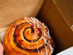 -星巴克臻选(郑州中原万达店)