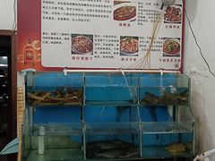 -湖南人家湘菜馆(镇江路店)
