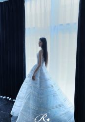 -Renee芮亦婚纱