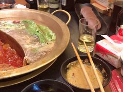 -沸炉重庆老火锅(军事博物馆店)