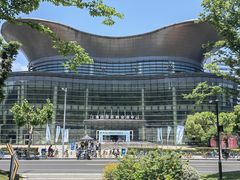 -上海跨国采购会展中心