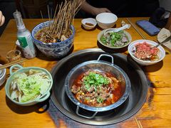 -大众跷脚牛肉馆·非遗传承单位(峨眉山店)