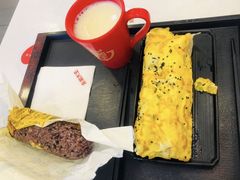 饭团蛋饼豆浆早餐-永和大王(万顺路店)