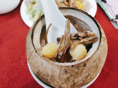 椰皇杂菌汤-佛有缘素食馆·荔湾老字号(陈家祠首店)