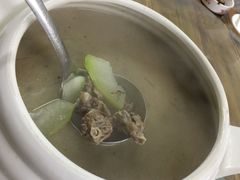 鹅骨炖汤-鹅香阁私房菜(一鹅五味)