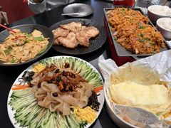 -红东阁东北菜烤肉酒馆(CROSS万象汇店)