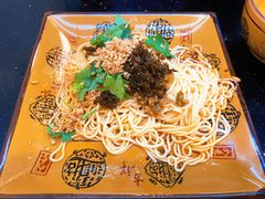 -上上签·冷锅串串(六灌路店)