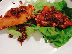 脆皮猪手-刘胖子家常菜·蹄花焖藕(中南店)