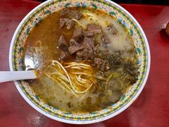 酸菜红烧牛肉面-金杨拉面王小吃面馆·牛三宝面·红烧牛肉粉