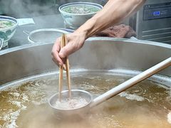 -云阿蛮云南生烫牛肉米线(奉贤路店)