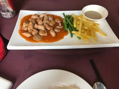 -Neary Khmer Restaurant