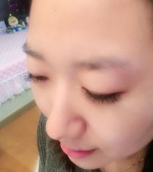 -爱美睫美甲会馆