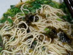 -牛吃草牛肉面(甬港南路店)