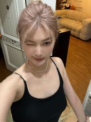 -Tloml salon