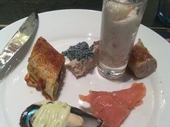 -小天鹅戴斯酒店鲸鲨百汇创作料理