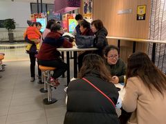 等位区-麦当劳(世纪汇广场店)