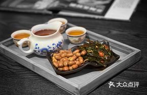 Dancong Gongfu Tea and Snacks