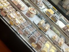 面包甜点陈列柜-新侨三宝乐面包店(崇文门店)