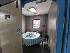 -崴海渔村(虹梅路店)