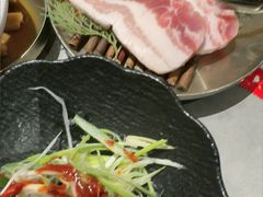 -草家酱蟹炭火烤肉店(珲春南路一店)