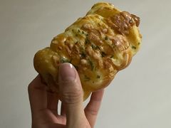 -面包新语(龙湖·西宸天街店)