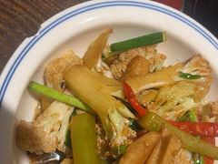 -廖师傅大蒜炒腊肉(袁家岭店)